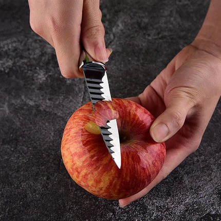 6-piece set featuring sharp knives, robust scissors designed for professional chefs